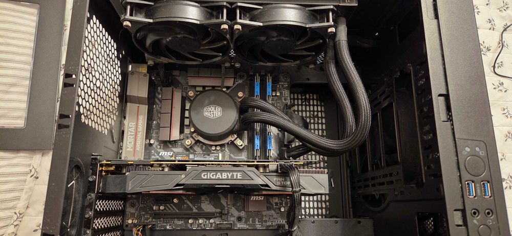 Komputer PC i5-9600k / GTX 1070 G1 / 16 GB RAM / MSI Z370 mortar / SSD