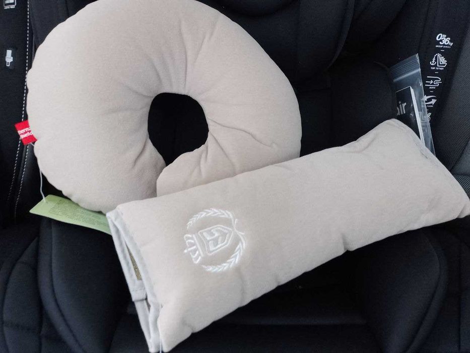 Дорожній набір подушечка для подорожей дитяча подушка в авто дорожня