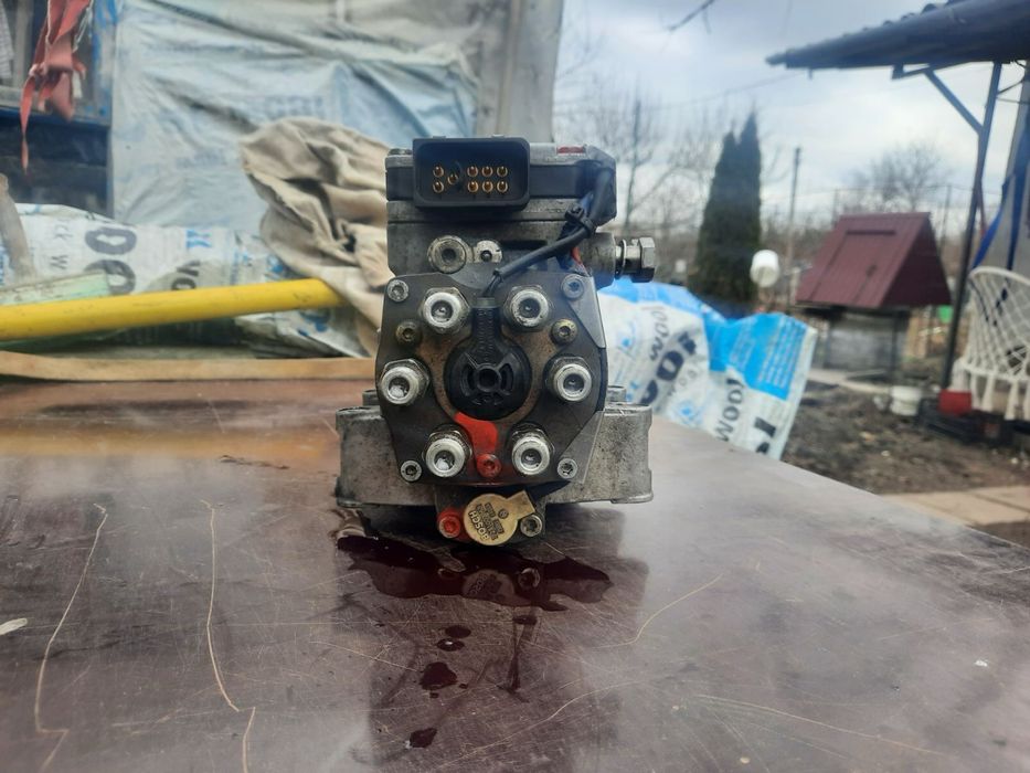 Продам тнвд Bosh VP44 (059 130 106К)