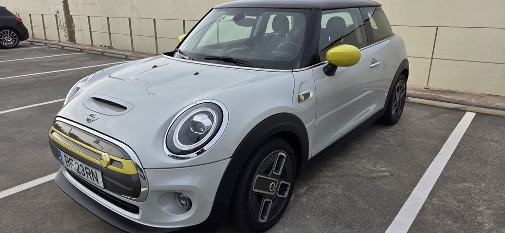 MINI 3 Portas Cooper SE Classic