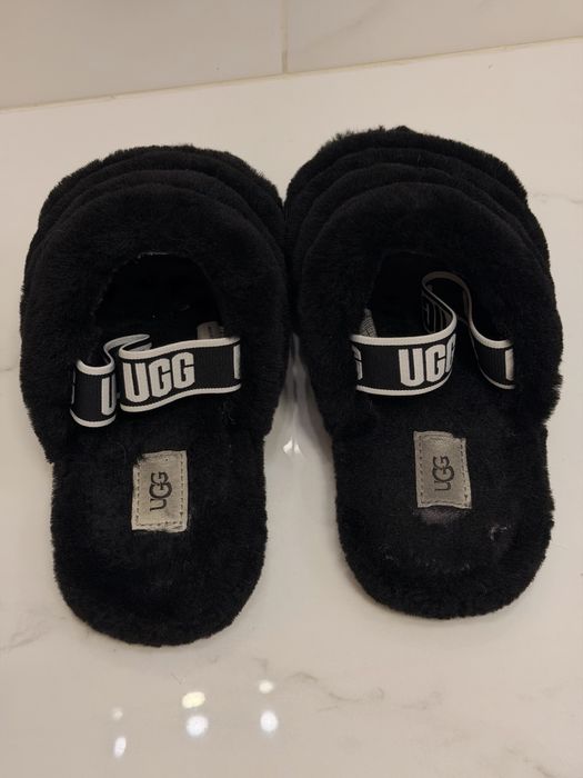 Ugg kapcie z gumką Fluff Yeah slide czarne