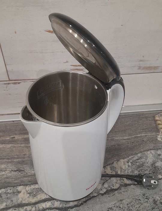 Электрочайник Tefal