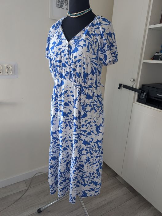 Letnia zwiewna wakacyjna sukienka midi wiskoza plus size 42 xl
