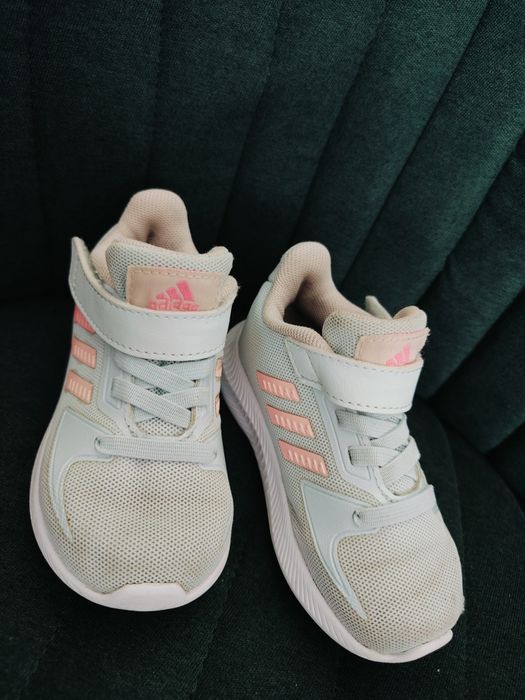 Adidas r. 21 błękitne stan bardzo dobry