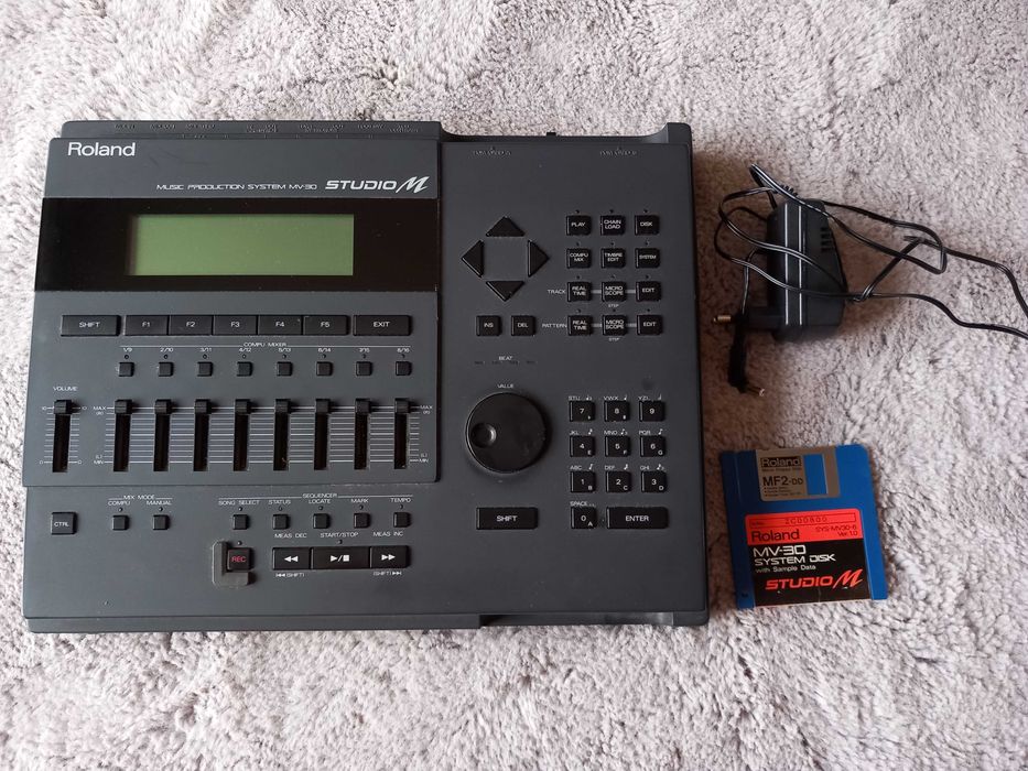 roland mv 30 studio m