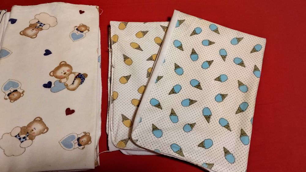 Пеленки, байковые 3 шт, ситцевые 4 шт, подушка для новорожденного