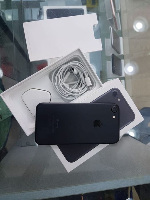 iPhone 7/32 gb Black