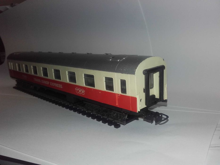 Wagon pasażerski trans europ express H0