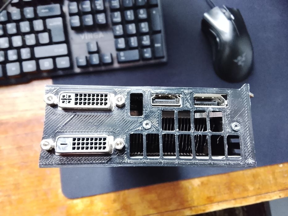 Продам відеокарту nvidia GTX680 2 ГБ.