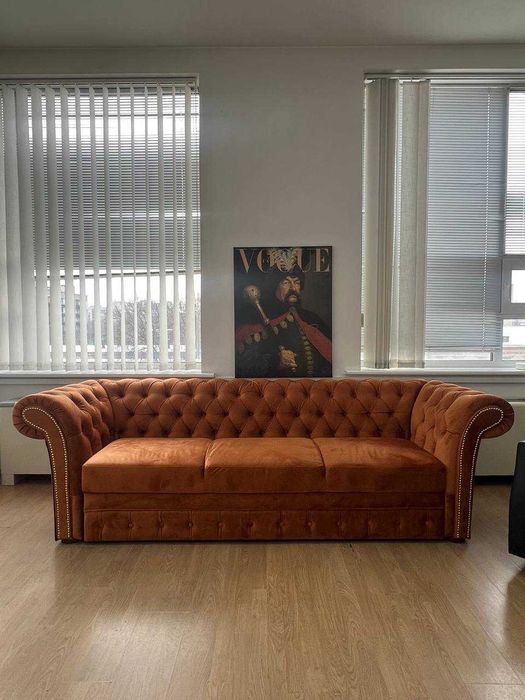 Продам гарний відновлений диван