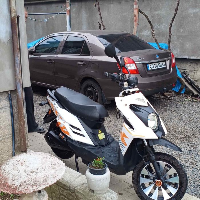Продам електроскутер 3000в