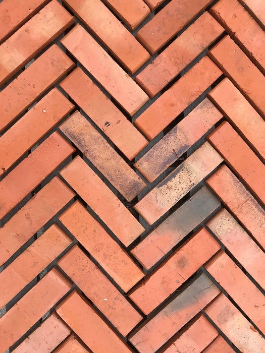 Płytki z cegły, wiśniówka, lica, gładkie, cięta cegła, renowacje