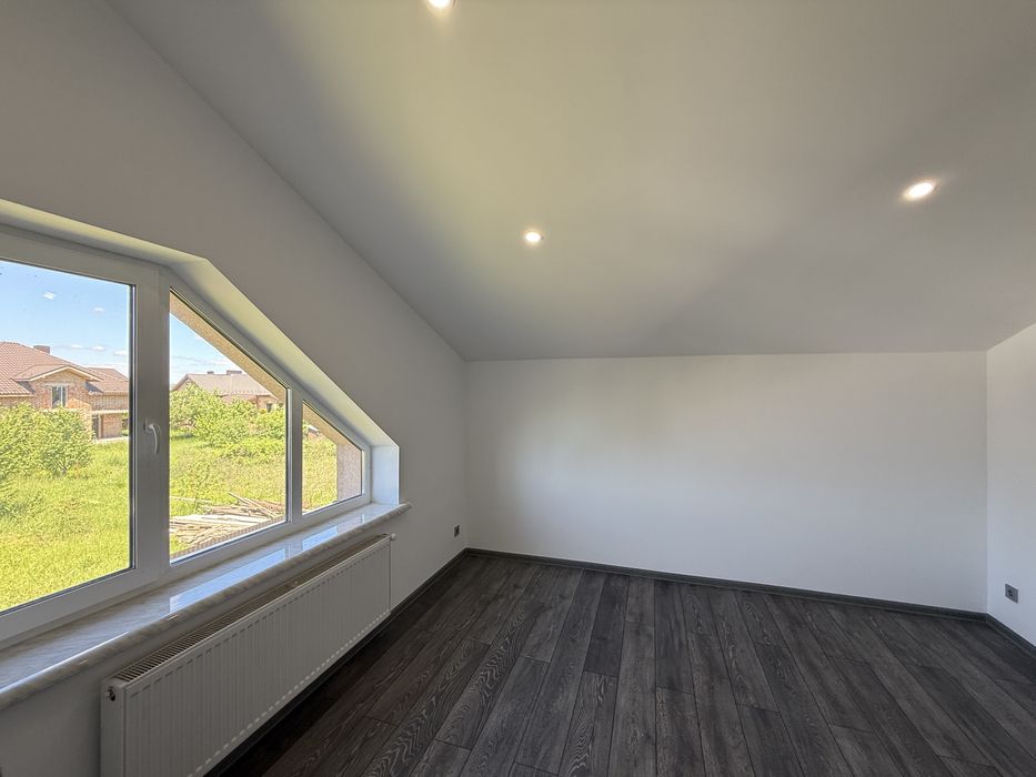 Продається будинок  з  новим Ремонтом