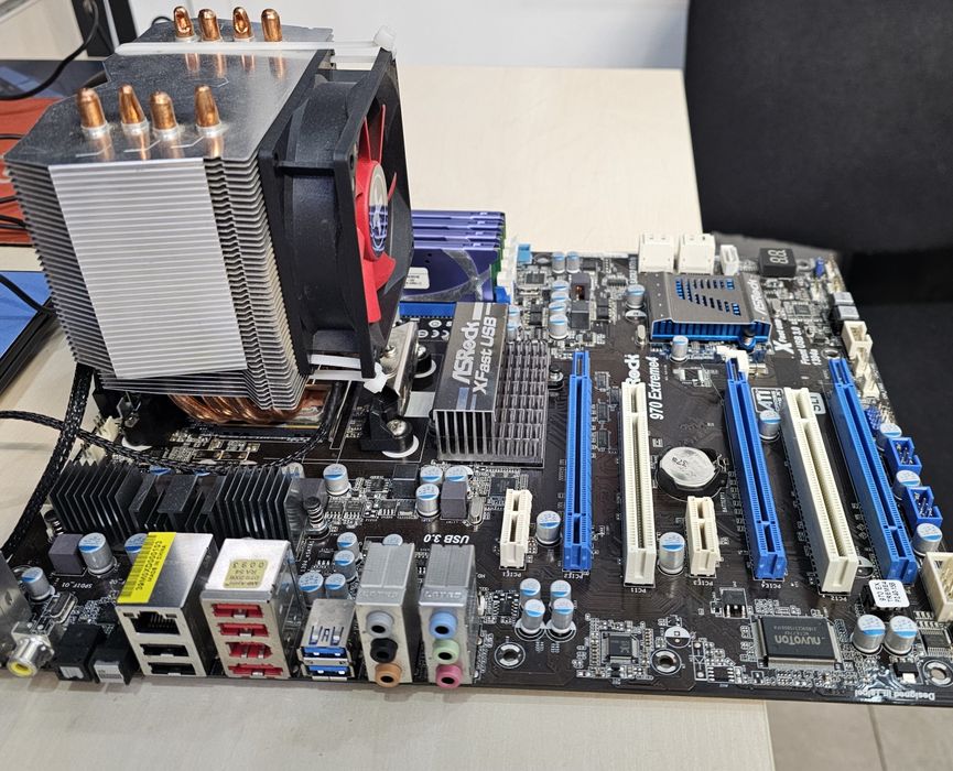 AMD Phenom II X6 1075T, 16gb ddr3, ASRock  970 extreme4 am3+, Radeon HD 6870