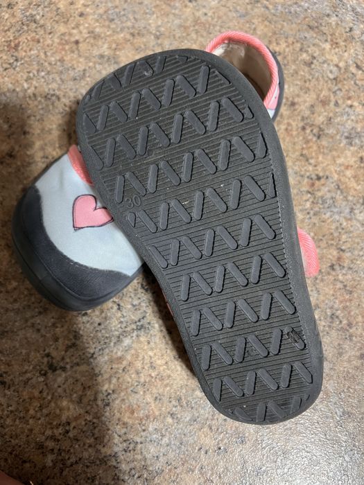 Продам дитячі тапочки у садочок /дім Weestep 30 розмір