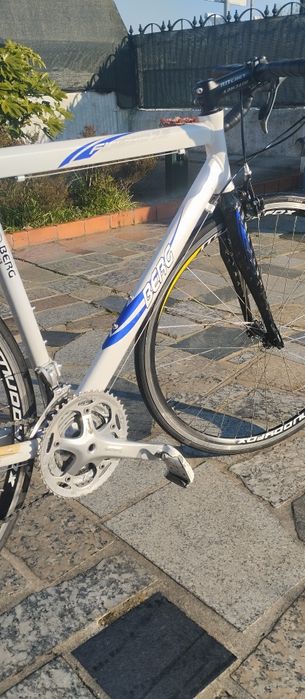 Berg estrada Fuego 7.5 tamanho 54