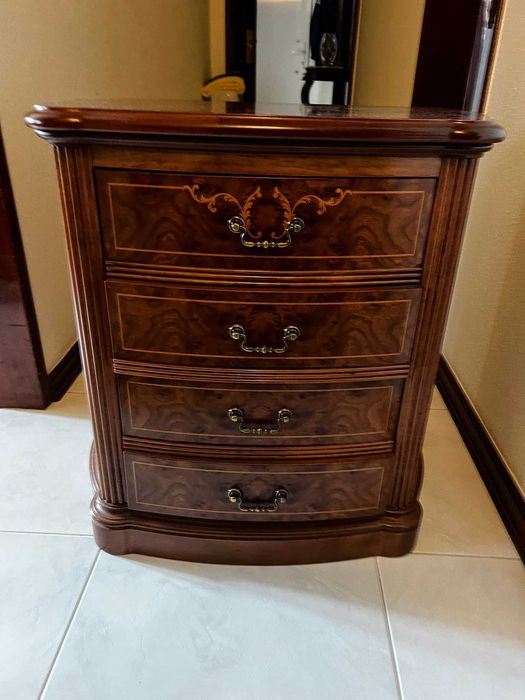 Mobília de Quarto Completa em Cerejeira com Embutidos