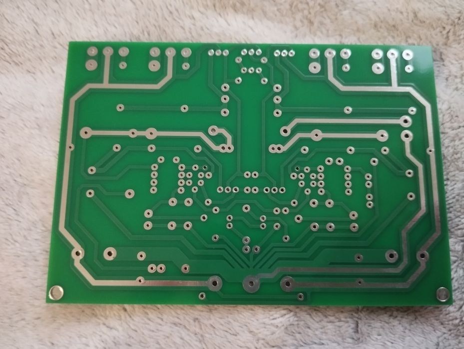 Плати до підсилювача Lanzar