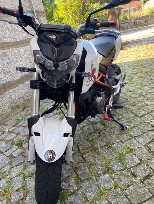 Moto benelli tnt 125