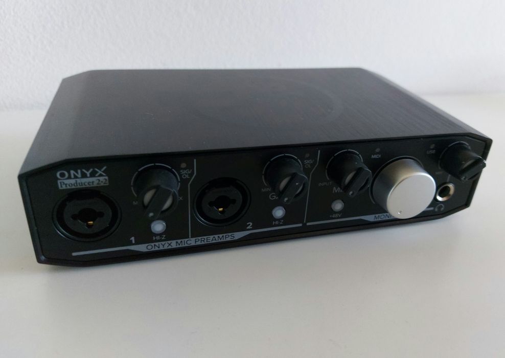 100% NOVO: Interface Mackie Onyx Producer 2x2 + DAWs