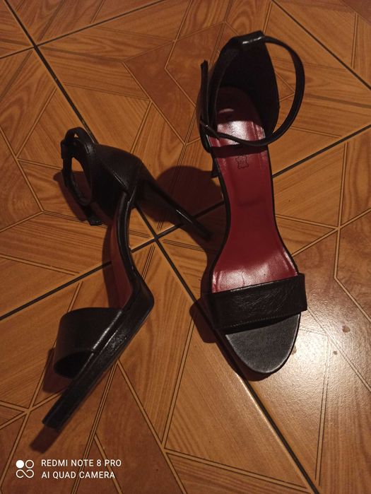 Buty szpilki Lasocki