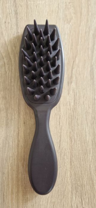 Szczotka do masażu głowy