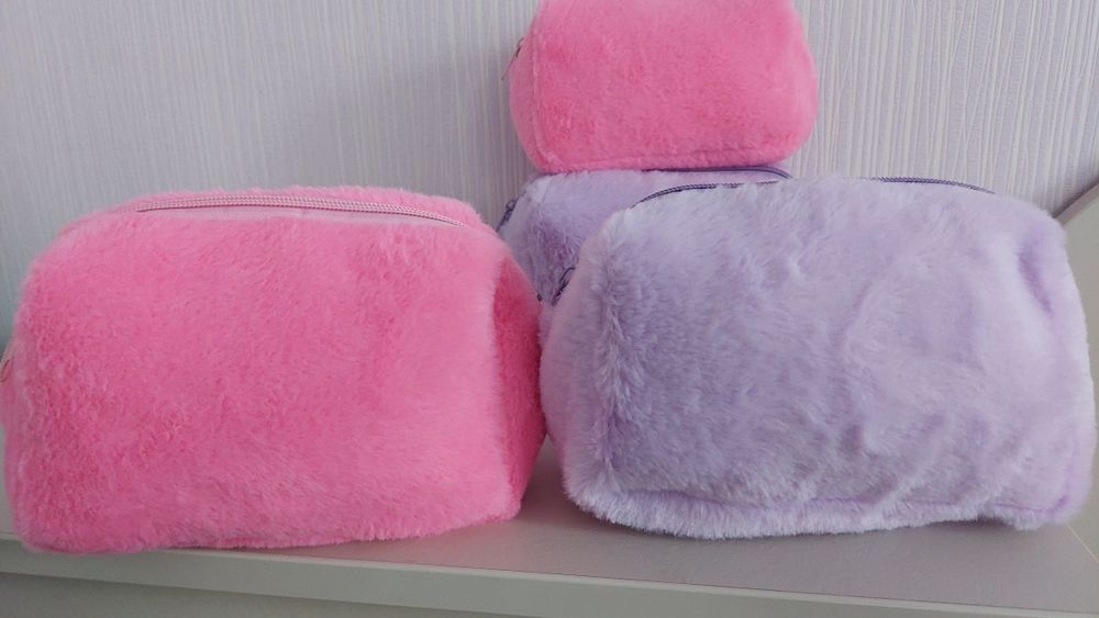 Косметичка м'яка та сумочка Сердечко