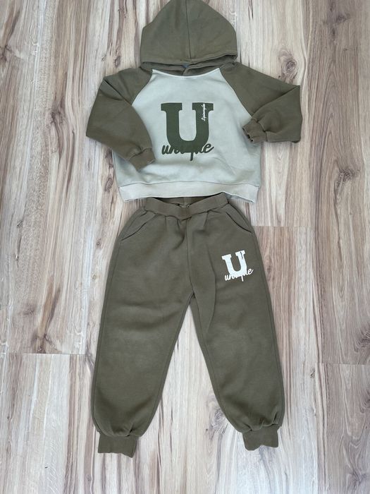 Спортивний костюм на хлопчика