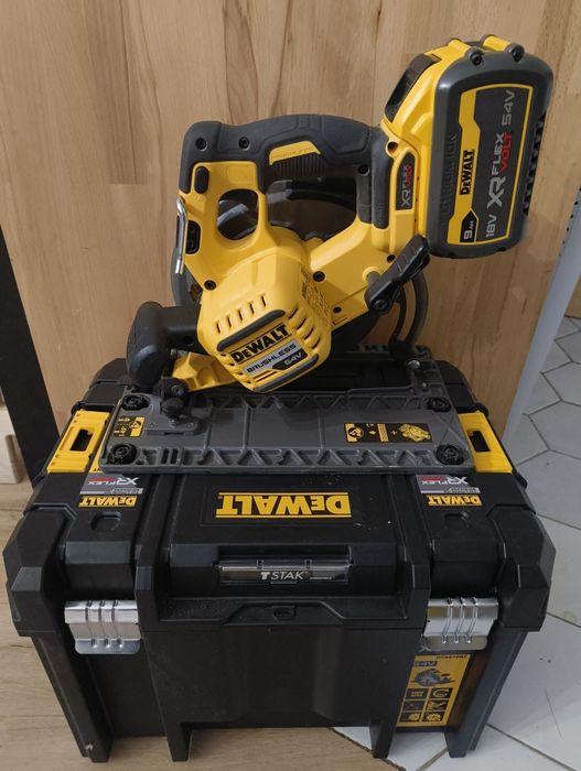 Pilarka tarczowa akumulatorowa DeWalt DCS579 + walizka + bateria 9ah