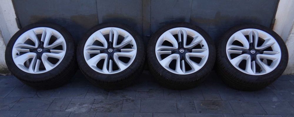 Oryginalne alufelgi Opel 17 cali 4x100 Corsa Astra Meriva, opony 7,5mm