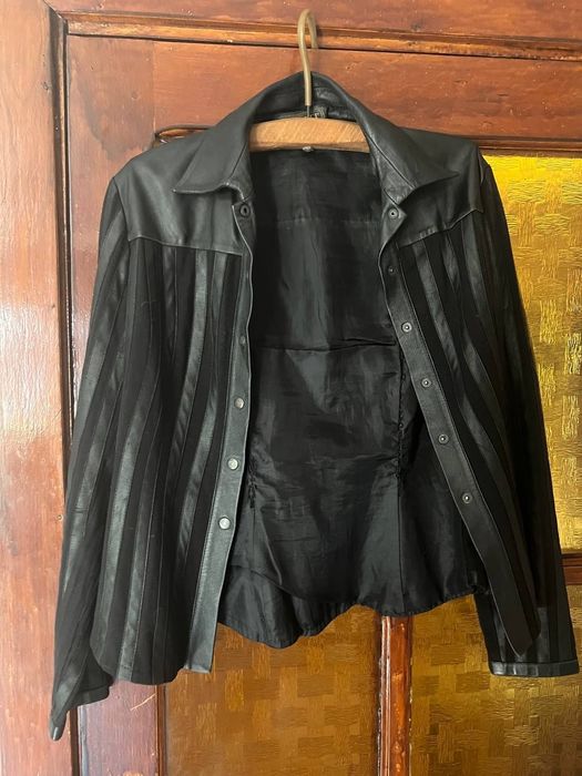 Кожаная куртка))