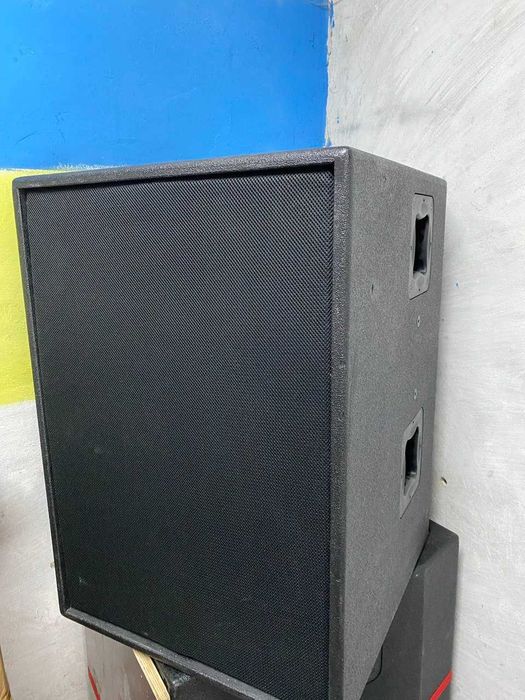 Kолонки  Топ  X-treme XTC італійської фірми Pecker Sound.