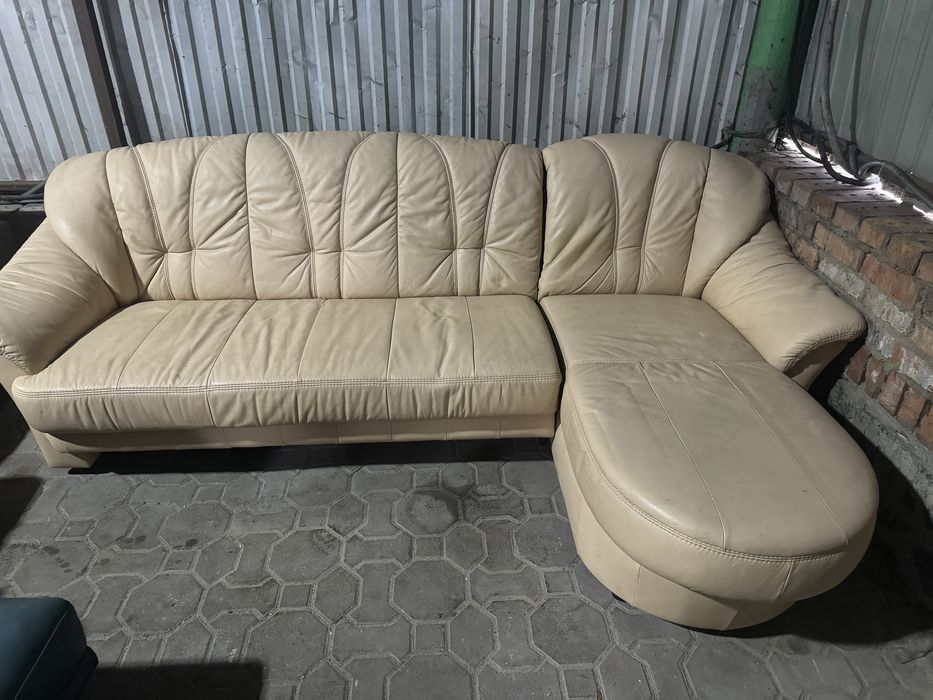 Куток з натуральної шкіри,угол,диван.