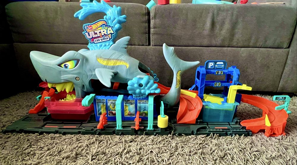 Pista de tubarão Hotweels