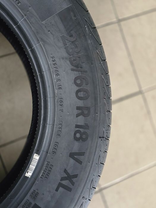 Pneus 235/60 R18
