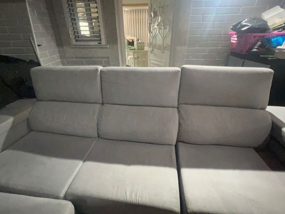 sofá super versátil com 5 pufs