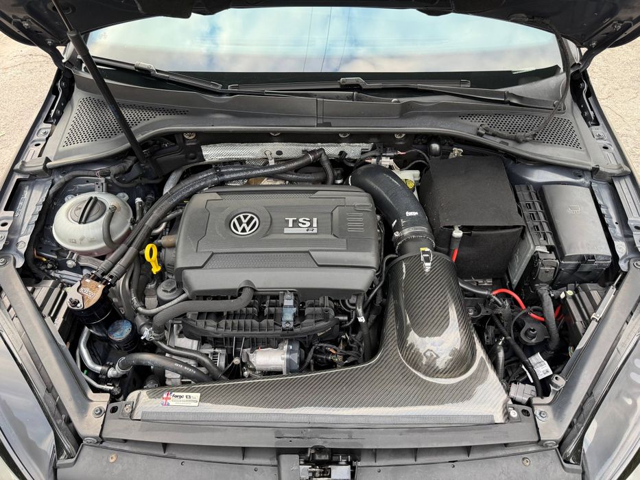 Продам Volkswagen Golf R