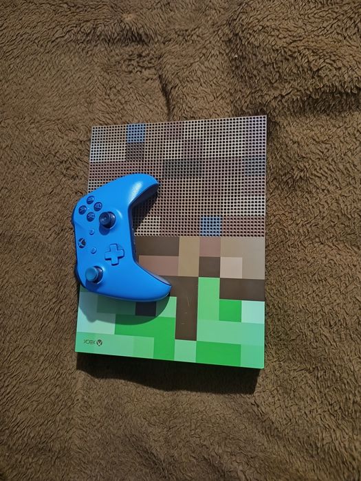 Konsola Xbox one s Minecraft edition