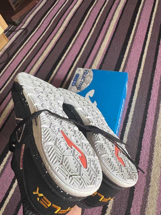 Чоловічі футзалки Jota Top Flex REBOUND