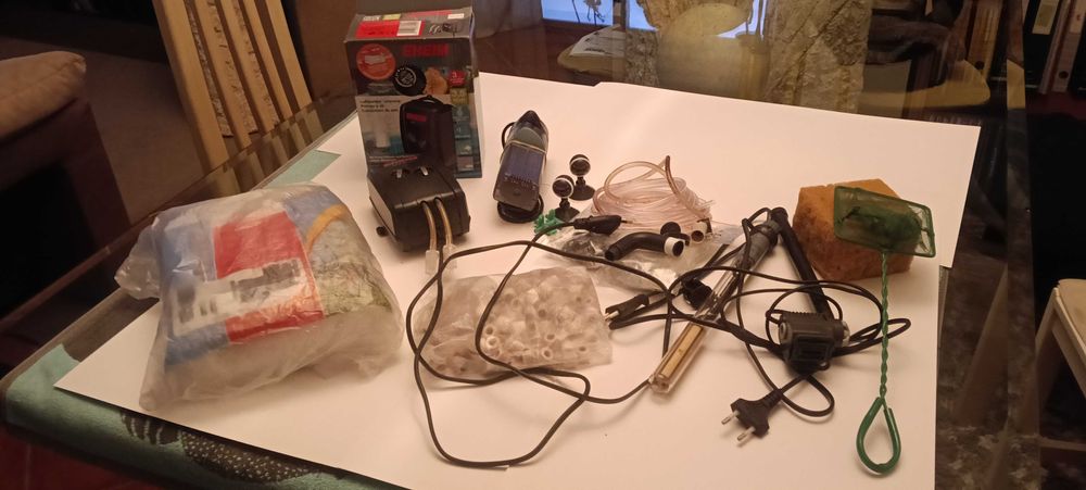 "Oportunidade"Aquário e móvel