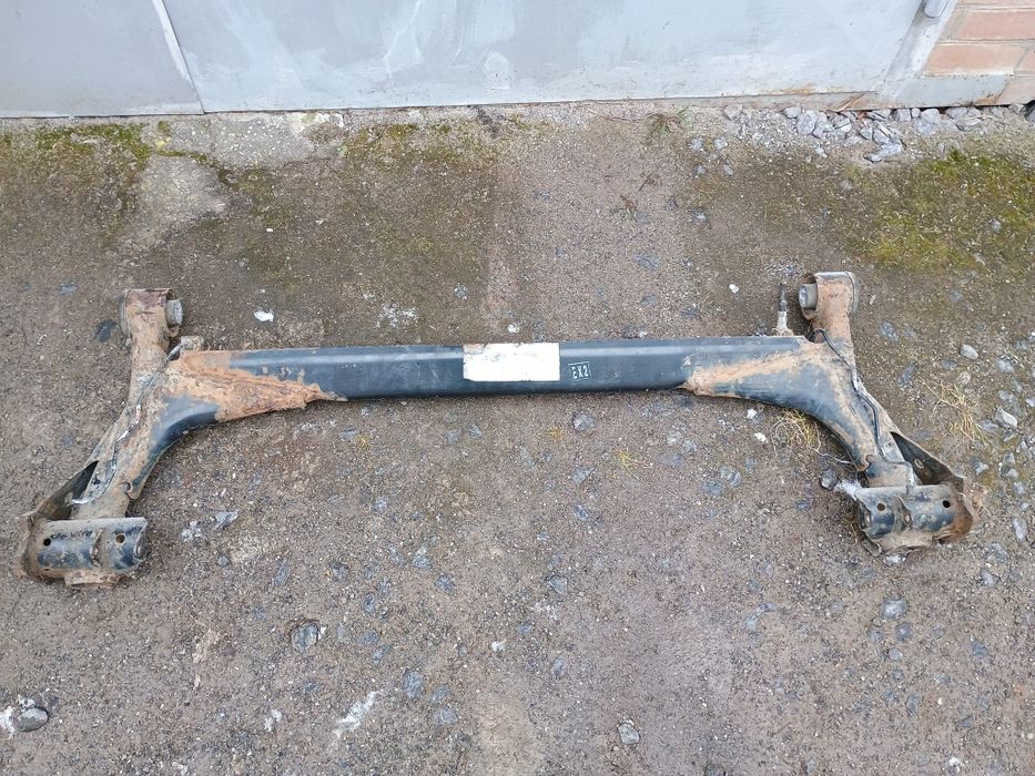 Задня балка Volkswagen Polo 3 Поло оригінальні сайлентблоки