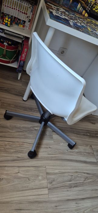 Cadeira secretária  ikea