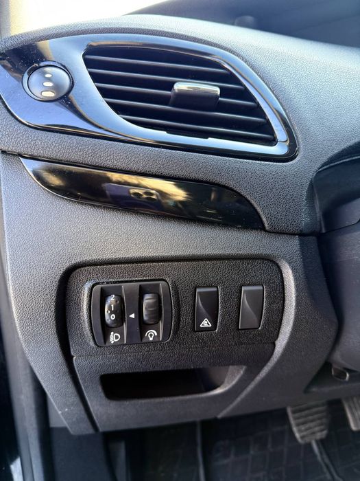 Продам Renault Scenic 3