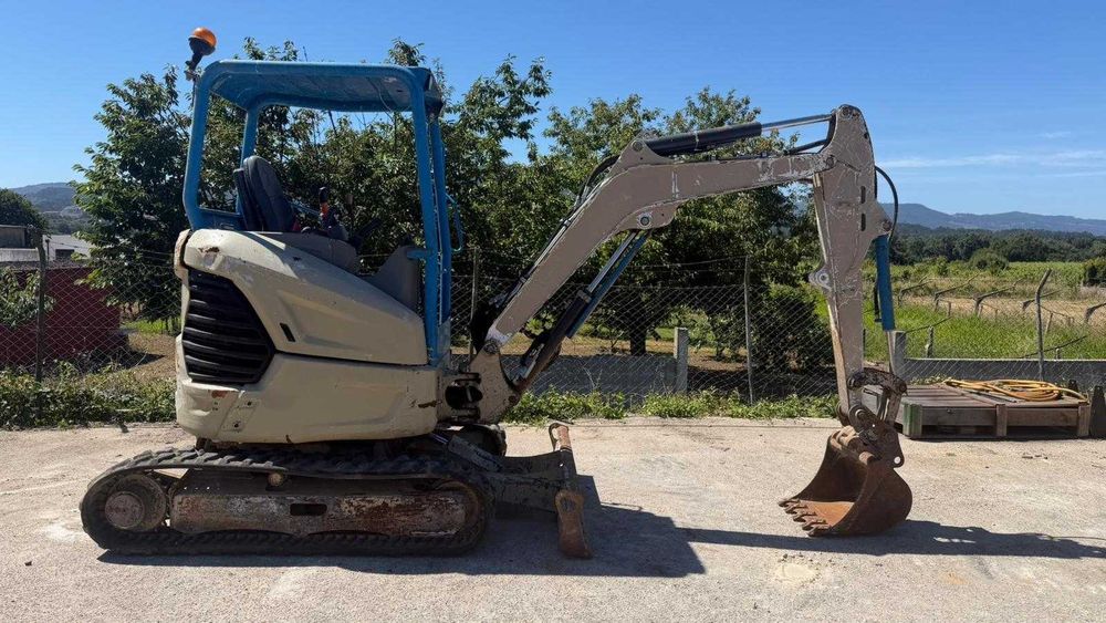 Mini giratoria - escavadora Bobcat E27Z