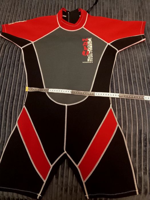 Гідрокостюми для дайвінгу, плавання