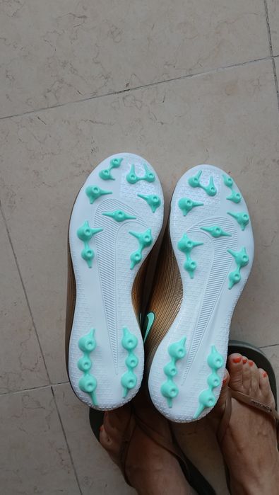 Chuteiras Nike Novas