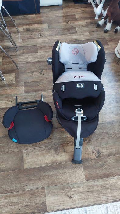 Fotelik samochodowy zestawCYBEX Solution X-fix.
