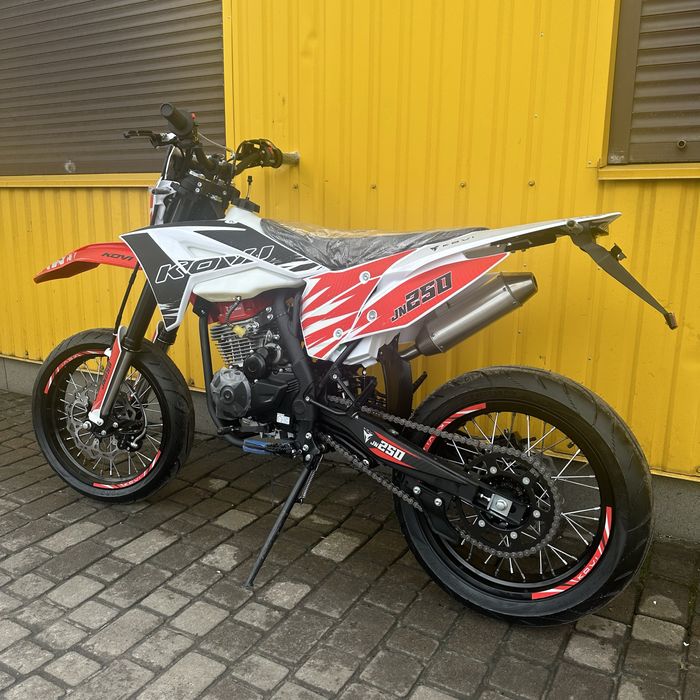 Новий мотоцикл Kovi JN250 Motard | 2026 | 24к.с. | 6-ти КПП | ZS172FMM