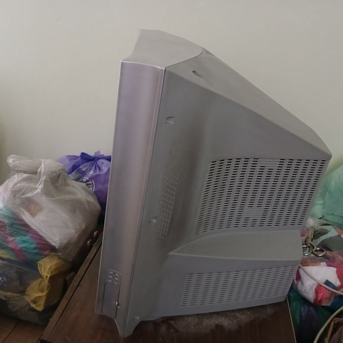 Телевізор sony trinitron 100 hz