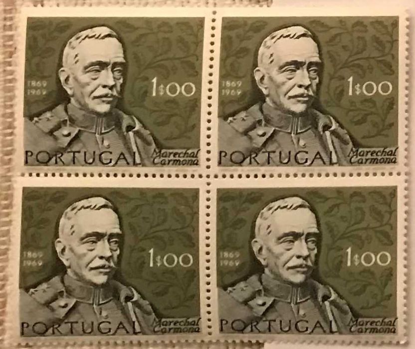 Quadra de selos novos de 1$00 - 1. Cent. nasc. Marechal Carmona - 1970